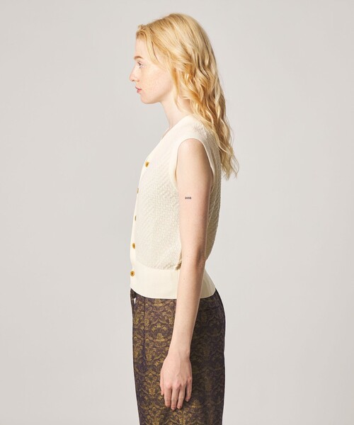 Steven Alan(スティーブンアラン)の「<Steven Alan>スクエア ジャガード ベスト(ニット/セーター・レディース・レッド/ブラック/ベージュ/オフホワイト・FREE)」の6枚目の写真