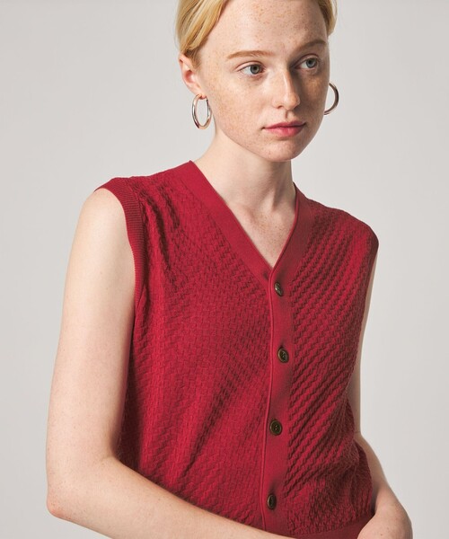 Steven Alan(スティーブンアラン)の「<Steven Alan>スクエア ジャガード ベスト(ニット/セーター・レディース・レッド/ブラック/ベージュ/オフホワイト・FREE)」の16枚目の写真