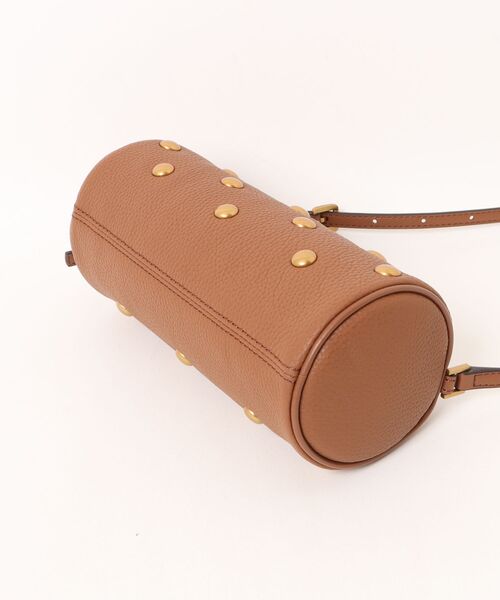 MICHAEL KORS（マイケルコース）の「IZZY スタッズ ぺブルレザー バレルポシェット スモール（ショルダーバッグ・レディース・ブラウン系・FREE）」の5枚目の写真