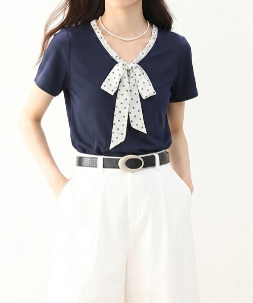 LUCPY(ラクピー)の「ドットリボンVネックニットプルオーバー(その他トップス・レディース・ブルー・SMALL/MEDIUM/LARGE/X-LARGE)」の3枚目の写真