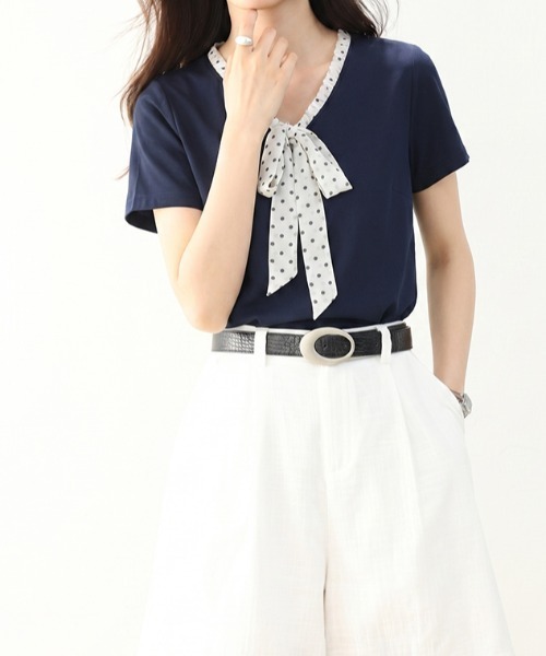 LUCPY(ラクピー)の「ドットリボンVネックニットプルオーバー(その他トップス・レディース・ブルー・SMALL/MEDIUM/LARGE/X-LARGE)」の4枚目の写真