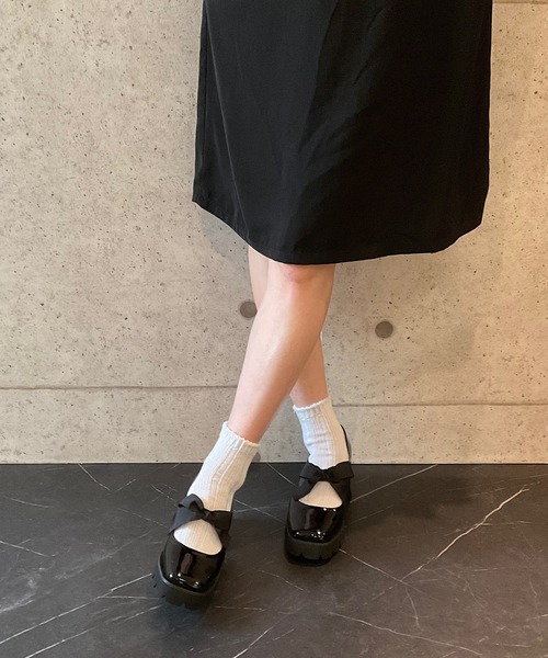 ALL BLACK(オールブラック)の「【本革/軽量/275g/太ヒール/6cm】リボンパンプス(パンプス・レディース・シルバー/ブラック・37/35/38/39)」の14枚目の写真