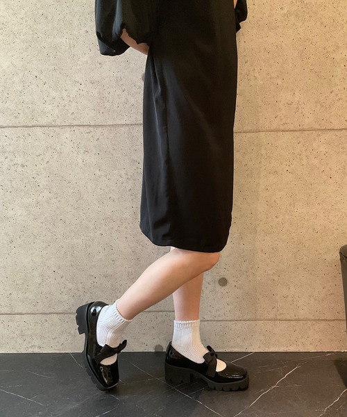 ALL BLACK(オールブラック)の「【本革/軽量/275g/太ヒール/6cm】リボンパンプス(パンプス・レディース・シルバー/ブラック・37/35/38/39)」の19枚目の写真