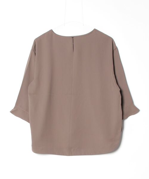 Perfect Suit FActory(パーフェクトスーツファクトリー)の「《セットアップ可能!》サラッと着られる袖フレアートップス(Tシャツ/カットソー・レディース・ネイビー/ブラウン・M/S/L)」の3枚目の写真