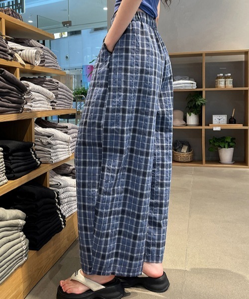 FACTOTUM(ファクトタム)の「チェック柄バルーンパンツ(その他パンツ・レディース・ブルー/ブラック/ベージュ・FREE)」の16枚目の写真