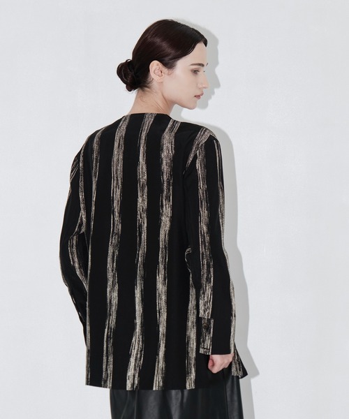 AKIRANAKA(アキラナカ)の「【AKIRANAKA/アキラナカ】Stitch stripe shirt BK(シャツ/ブラウス・レディース・ブラック・1)」の5枚目の写真