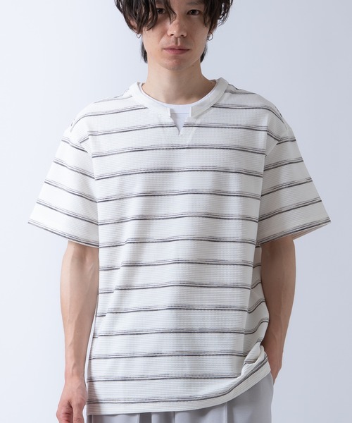 Crownor(クラウノアー)の「フェイクレイヤード ボーダーカットソー(Tシャツ/カットソー・メンズ・ブラック/ホワイト・MEDIUM/LARGE)」の2枚目の写真