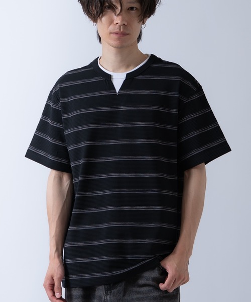Crownor(クラウノアー)の「フェイクレイヤード ボーダーカットソー(Tシャツ/カットソー・メンズ・ブラック/ホワイト・MEDIUM/LARGE)」の1枚目の写真