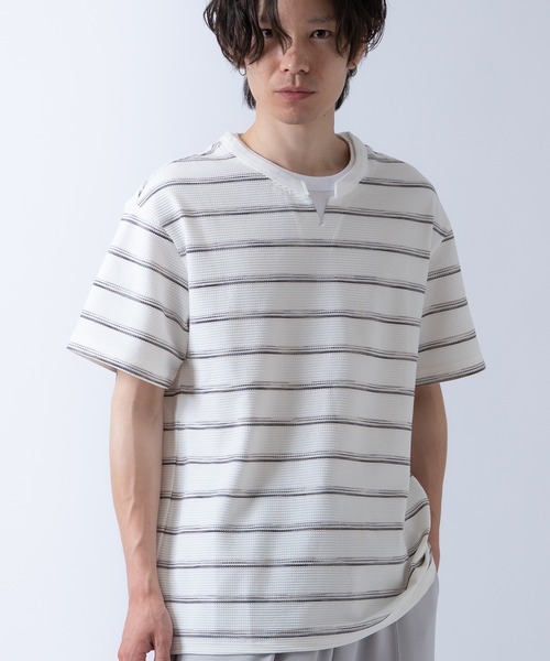 Crownor(クラウノアー)の「フェイクレイヤード ボーダーカットソー(Tシャツ/カットソー・メンズ・ブラック/ホワイト・MEDIUM/LARGE)」の7枚目の写真