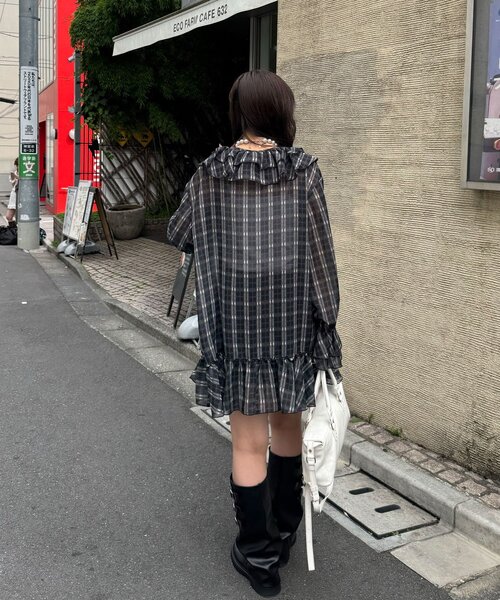 CIAOPANIC（チャオパニック）の「ラッフル付け襟チェックシアーチュニックブラウス（シャツ/ブラウス・レディース・ネイビー/ブラック/レッド・ONE SIZE）」の12枚目の写真