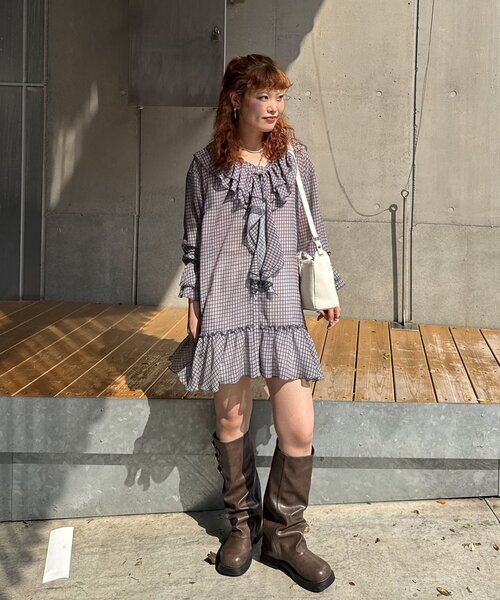 CIAOPANIC（チャオパニック）の「ラッフル付け襟チェックシアーチュニックブラウス（シャツ/ブラウス・レディース・ネイビー/ブラック/レッド・ONE SIZE）」の17枚目の写真