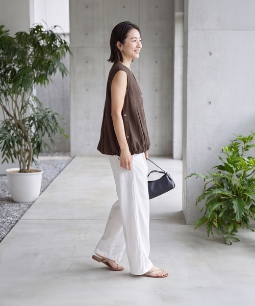STYLE DELI(スタイルデリ)の「【selection】シボ入り裾タックバルーンジレ型tops(ベスト・レディース・ホワイト/ブラウン・FREE)」の6枚目の写真