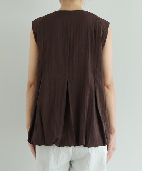 STYLE DELI(スタイルデリ)の「【selection】シボ入り裾タックバルーンジレ型tops(ベスト・レディース・ホワイト/ブラウン・FREE)」の12枚目の写真