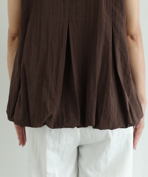 STYLE DELI(スタイルデリ)の「【selection】シボ入り裾タックバルーンジレ型tops(ベスト・レディース・ホワイト/ブラウン・FREE)」の19枚目の写真