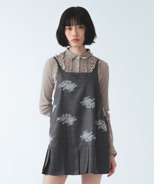 Ray BEAMS(レイビームス)の「チェック 刺繍 ミニ ワンピース(ワンピース・レディース・グレー・0)」の5枚目の写真
