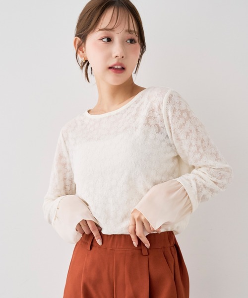 mil(ミル)の「花柄 シアージャガード フレアスリーブトップス / 長袖【588207】(Tシャツ/カットソー・レディース・オフホワイト/ブラック・XS/S)」の2枚目の写真