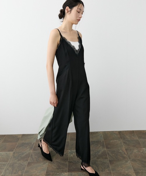 DRWCYS(ドロシーズ)の「レースVキャミオールインワン(つなぎ/オールインワン・レディース・グレー/ブラック・SMALL/MEDIUM)」の22枚目の写真