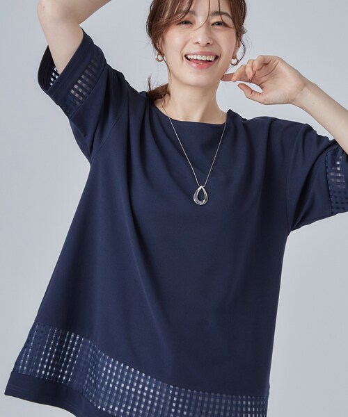 SHOO・LA・RUE(シューラルー)の「【S-LL/洗濯機可】上品に体型カバー 大人のチェックチュニック(チュニック・レディース・ナチュラル/オフホワイト/ネイビー・01/02/03/04)」の3枚目の写真
