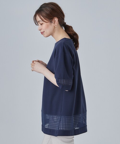 SHOO・LA・RUE(シューラルー)の「【S-LL/洗濯機可】上品に体型カバー 大人のチェックチュニック(チュニック・レディース・ナチュラル/オフホワイト/ネイビー・01/02/03/04)」の4枚目の写真