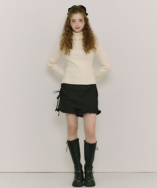 idem(イデム)の「layered frill mini pants / 巻きスカート風ショートパンツ(その他パンツ・レディース・その他/グレー/ブラック・FREE)」の10枚目の写真