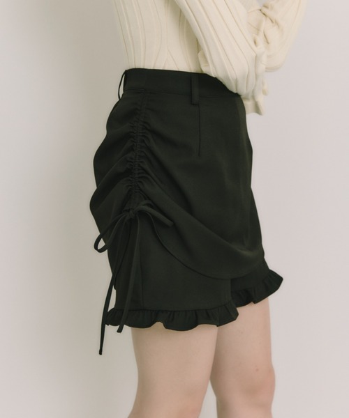 idem(イデム)の「layered frill mini pants / 巻きスカート風ショートパンツ(その他パンツ・レディース・その他/グレー/ブラック・FREE)」の15枚目の写真