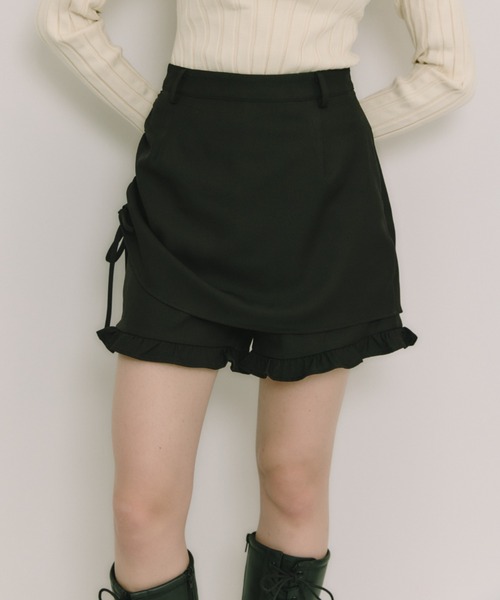 idem(イデム)の「layered frill mini pants / 巻きスカート風ショートパンツ(その他パンツ・レディース・その他/グレー/ブラック・FREE)」の7枚目の写真