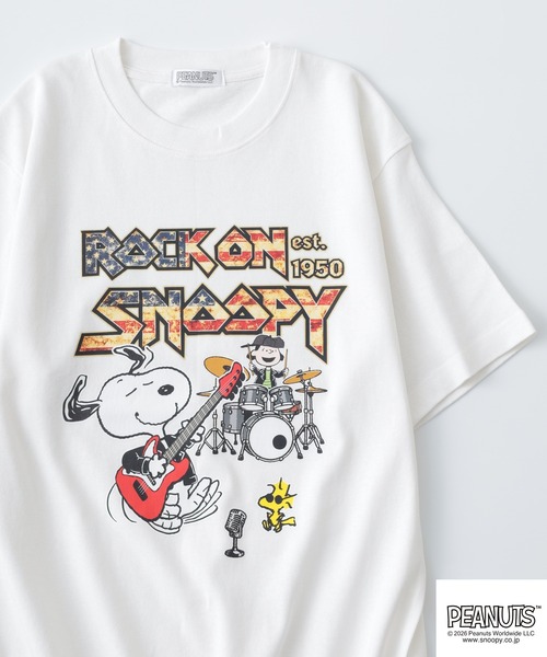 PEANUTS(ピーナッツ)の「PEANUTSロックバンド半袖Tシャツ(Tシャツ/カットソー・メンズ・ブラック/ホワイト系/オフホワイト/ブラック系・M/L/LL/S)」の3枚目の写真