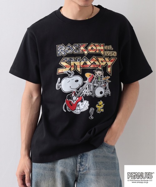 PEANUTS(ピーナッツ)の「PEANUTSロックバンド半袖Tシャツ(Tシャツ/カットソー・メンズ・ブラック/ホワイト系/オフホワイト/ブラック系・M/L/LL/S)」の21枚目の写真