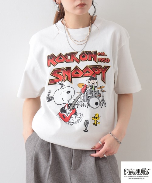 PEANUTS(ピーナッツ)の「PEANUTSロックバンド半袖Tシャツ(Tシャツ/カットソー・メンズ・ブラック/ホワイト系/オフホワイト/ブラック系・M/L/LL/S)」の15枚目の写真