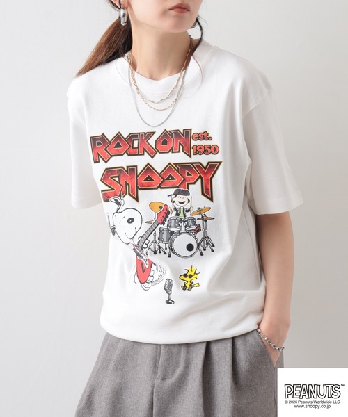 PEANUTS(ピーナッツ)の「PEANUTSロックバンド半袖Tシャツ(Tシャツ/カットソー・メンズ・ブラック/ホワイト系/オフホワイト/ブラック系・M/L/LL/S)」の17枚目の写真