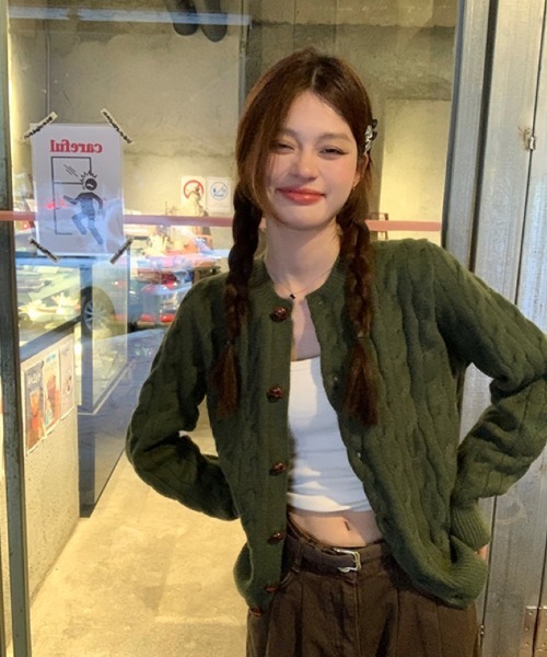 Ritzy(リッツィー)の「レトロケーブル編み 丸首ニットカーディガン(ニット/セーター・レディース・グレー/ネイビー/グリーン・FREE)」の6枚目の写真
