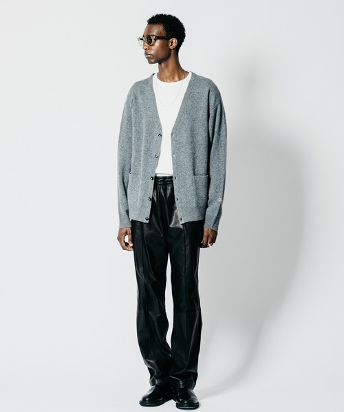 CRIMIE(クライミー)の「YAK WOOL-BLEND KNIT CARDIGAN(ニット/セーター・メンズ・ブラック/グレー・XL/L/M)」の20枚目の写真