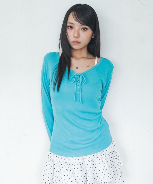 WEGO(ウィゴー)の「WEGO/【26年秋冬新作】キャミレイヤードレースアップロンT(Tシャツ/カットソー・レディース・パープル/ホワイト/グリーン系その他・FREE)」の1枚目の写真