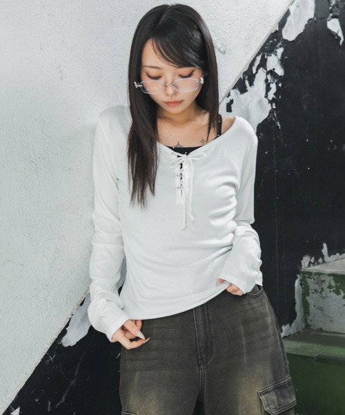 WEGO(ウィゴー)の「WEGO/【26年秋冬新作】キャミレイヤードレースアップロンT(Tシャツ/カットソー・レディース・パープル/ホワイト/グリーン系その他・FREE)」の2枚目の写真