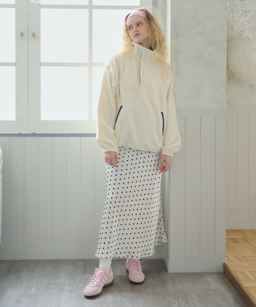 anap mimpi(アナップミンピ)の「フリース配色アノラックパーカー(パーカー・レディース・ネイビー/アイボリー/ブラウン・F)」の11枚目の写真