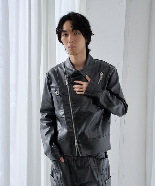 VI E DIT(ヴィエディット)の「Frame Zip Jacket/フレイムジップジャケット/セットアップで着用可能(ブルゾン・メンズ・ブラック/ブラック系その他・2/1)」の2枚目の写真