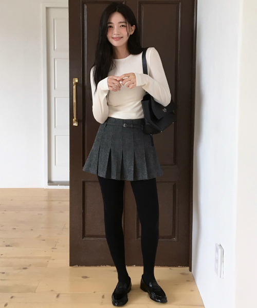 MONGDOL(モンドル)の「ベルト付きプリーツレイヤードミニスカート グレー MDSK039GRAY(スカート・レディース・その他・S/M)」の1枚目の写真