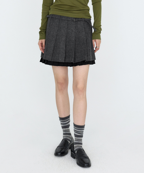 MONGDOL(モンドル)の「ベルト付きプリーツレイヤードミニスカート グレー MDSK039GRAY(スカート・レディース・その他・S/M)」の6枚目の写真