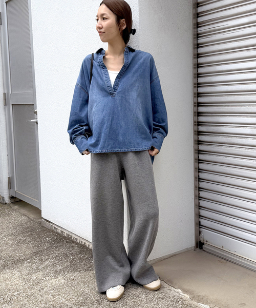 adidas Originals(アディダスオリジナルス)の「国内限定カラーExclusive【adidas originals】GAZELLE INDOOR W:スニーカー(スニーカー・レディース・ベージュ・25cm/24.5cm/24cm/23.5cm/23cm/22.5cm)」の2枚目の写真