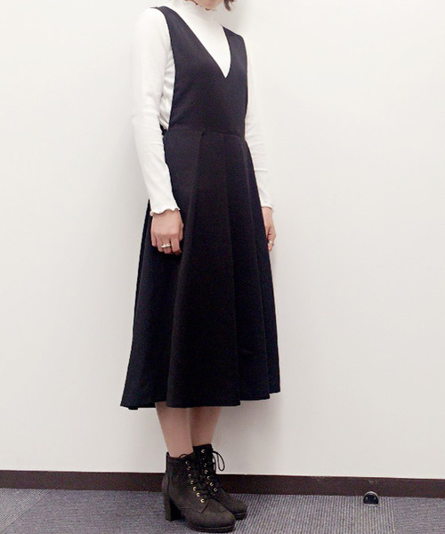 archives（アルシーヴ）の「タックプリーツジャンパースカート（ジャンパースカート・レディース・ブラック/ベージュ/ネイビー・MEDIUM）」の9枚目の写真
