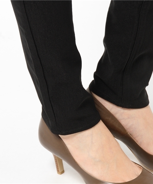 LBC（エルビーシー）の「TNPUウラ起毛スキニーパンツ （その他パンツ・レディース・ネイビー/ブラック・MEDIUM/LARGE）」の9枚目の写真