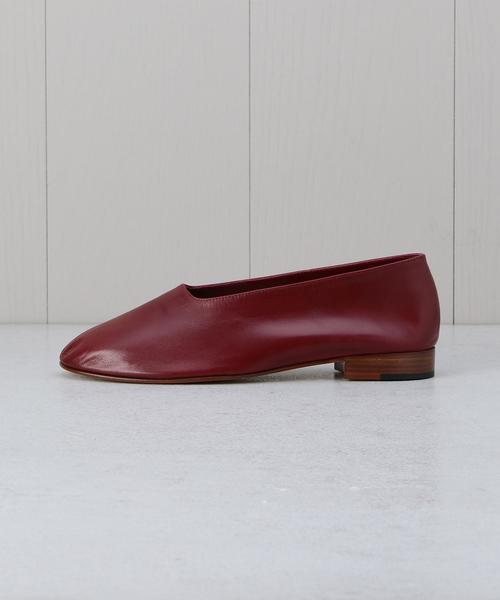 BEAUTY&YOUTH UNITED ARROWS(ビューティーアンドユースユナイテッドアローズ)の「<MARTINIANO>GLOVE FLAT SHOES/シューズ◆(パンプス・レディース・オフホワイト/ワインレッド/ブラック/ベージュ/ライラック・37/38h/38/36h/37h)」の1枚目の写真