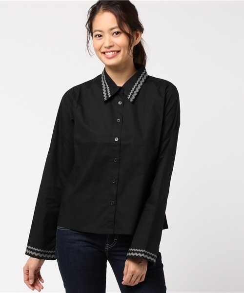 MERLOT(メルロー)の「フレアスリーブシャツ5763(シャツ/ブラウス・レディース・オフホワイト/ブラック/カーキ・FREE)」の14枚目の写真