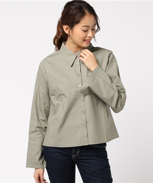 MERLOT(メルロー)の「フレアスリーブシャツ5763(シャツ/ブラウス・レディース・オフホワイト/ブラック/カーキ・FREE)」の4枚目の写真