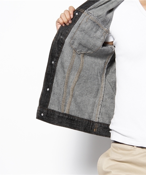 WEGO（ウィゴー）の「ベーシックデニムGジャン（デニムジャケット・メンズ・ブラック/インディゴブルー/ライトインディゴブルー/ノンウォッシュ・MEDIUM/LARGE/X-LARGE）」の11枚目の写真