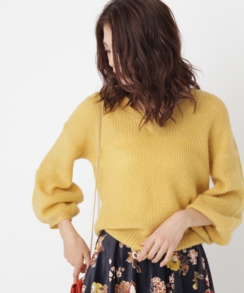 Andemiu（アンデミュウ）の「モヘヤコンラメニットプルオーバー769086（ニット/セーター・レディース・ネイビー/グレー/レッド/イエロー・FREE）」の3枚目の写真