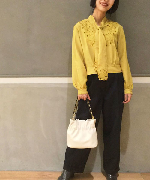 ear PAPILLONNER（イアパピヨネ）の「チェーンショルダーバッグ　S（ショルダーバッグ・レディース・カーキ/イエロー/アイボリー・FREE）」の11枚目の写真