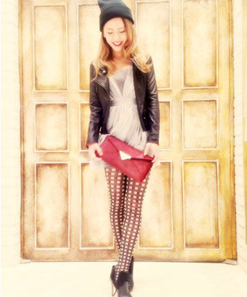 LANDS OF Eden.(ランズオブエデン)の「レザーライダース(ライダースジャケット・レディース・ブラック/グレイッシュベージュ/ブルー/ベージュ・SMALL/MEDIUM)」の2枚目の写真