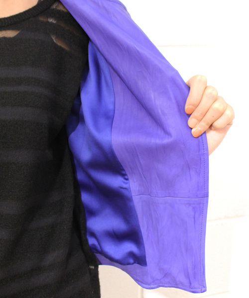 LANDS OF Eden.(ランズオブエデン)の「レザーライダース(ライダースジャケット・レディース・ブラック/グレイッシュベージュ/ブルー/ベージュ・SMALL/MEDIUM)」の10枚目の写真