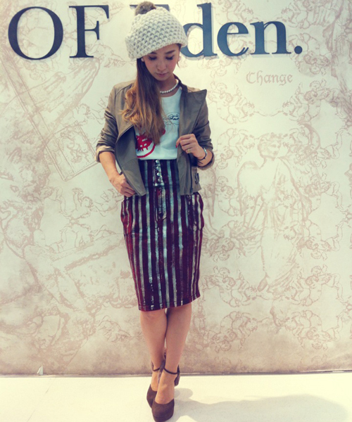 LANDS OF Eden.(ランズオブエデン)の「レザーライダース(ライダースジャケット・レディース・ブラック/グレイッシュベージュ/ブルー/ベージュ・SMALL/MEDIUM)」の17枚目の写真